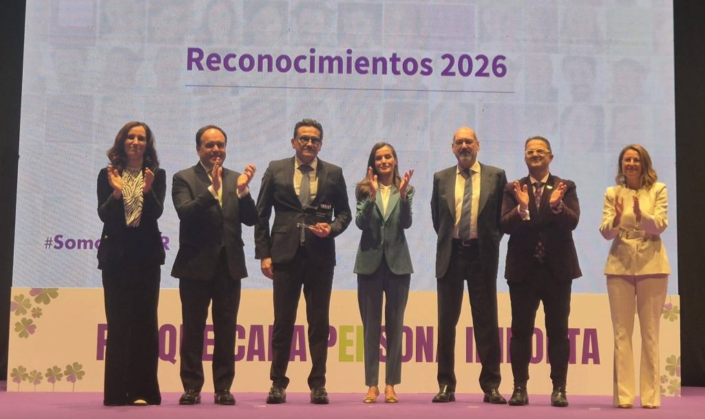 Entrega Premio Gerente Hospital de La Fe y Jose Maria Millan, director del CIBERER